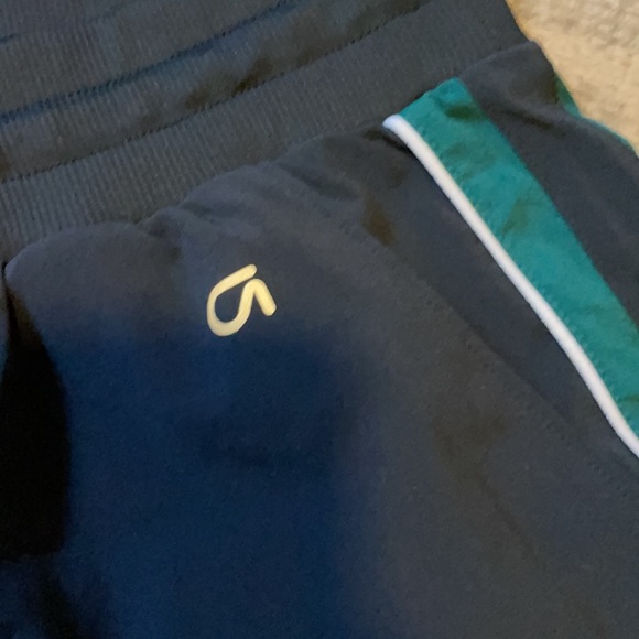 Gap Capri Althetic Pants - Picture 2 of 3